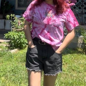 Vintage pink tye-dye “New Orleans” tee
PERFECT VINTAGE SUMMER TEE!!🧡